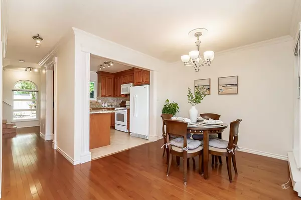 900 W 17th ST #34 North Vancouver, BC V7P 3K5