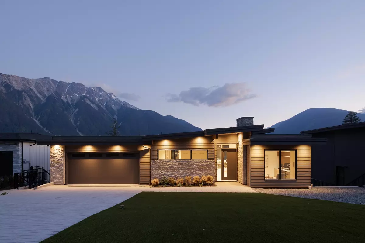 Pemberton, BC V0N 2L3,7681 Cerulean DR