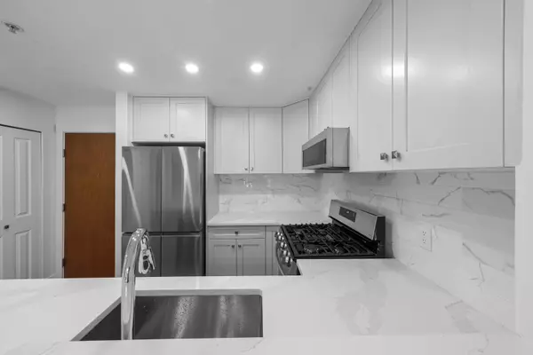 Vancouver, BC V6T 2H7,2338 Western Pkwy #104