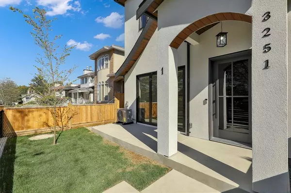 Vancouver, BC V5R 3B2,3251 E 44 AVE #1