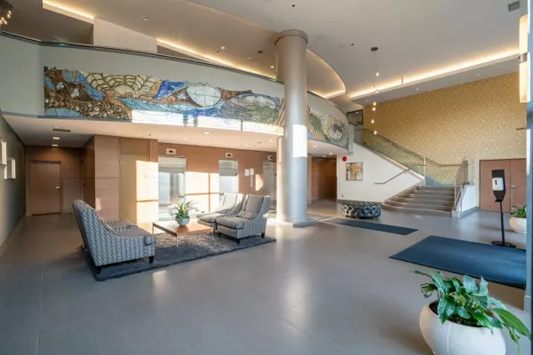 Vancouver, BC V6Z 2N1,1500 Howe ST #604