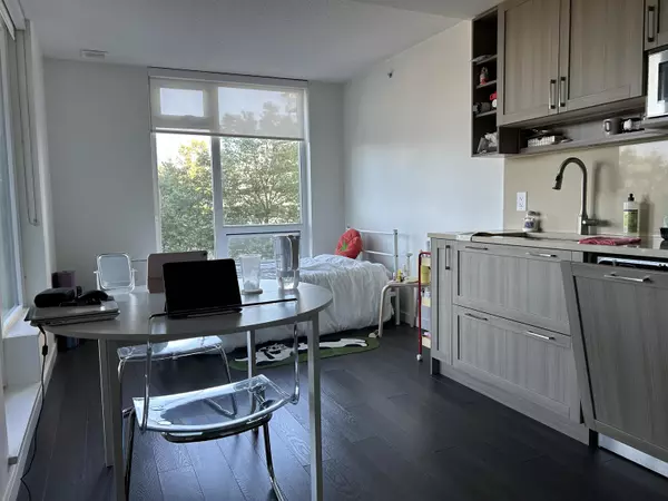 5515 Boundary RD #505 Vancouver, BC V5R 0E3