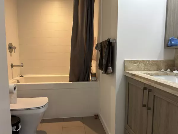 5515 Boundary RD #505 Vancouver, BC V5R 0E3