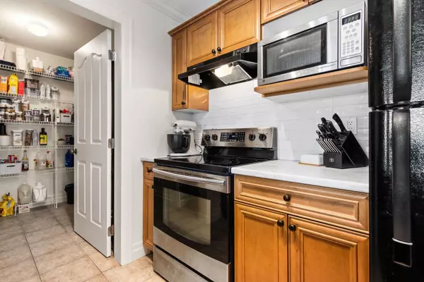 Chilliwack, BC V2R 5Z2,45769 Stevenson RD #410