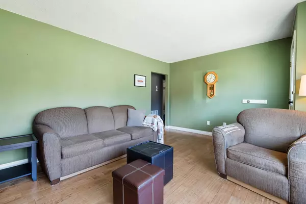 Port Coquitlam, BC V3B 3B5,3641 Inverness ST