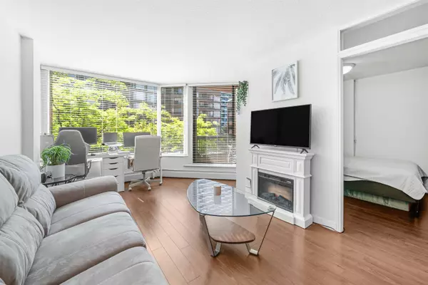 Vancouver, BC V6Z 2B8,1330 Burrard ST #318
