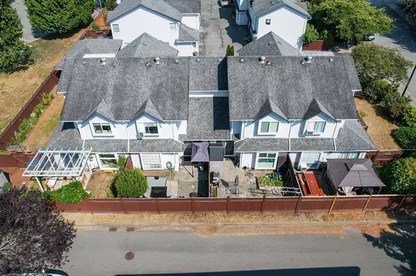 Maple Ridge, BC V2X 0R1,20625 118 AVE #4