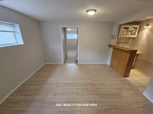 Burnaby, BC V5E 1N2,6XXX Imperial ST #LOWER