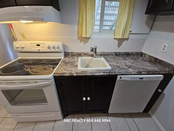 Burnaby, BC V5E 1N2,6XXX Imperial ST