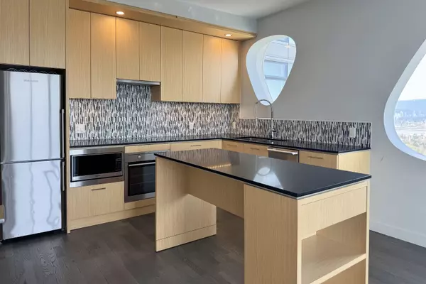 Surrey, BC V3T 0K2,13495 Central AVE #3201