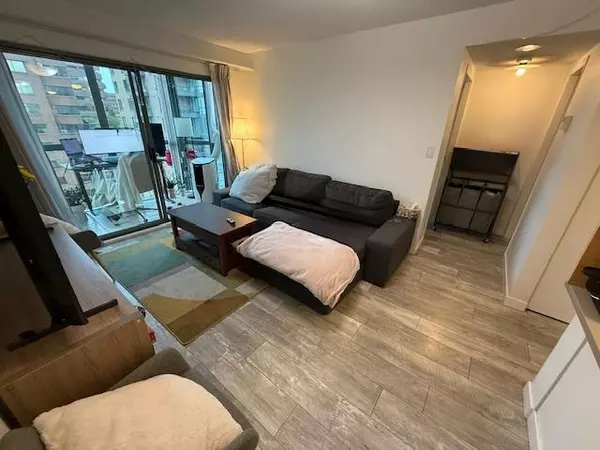 1188 Howe ST #1401 Vancouver, BC V6Z 2S8