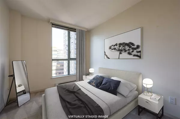 1188 Howe ST #1401 Vancouver, BC V6Z 2S8