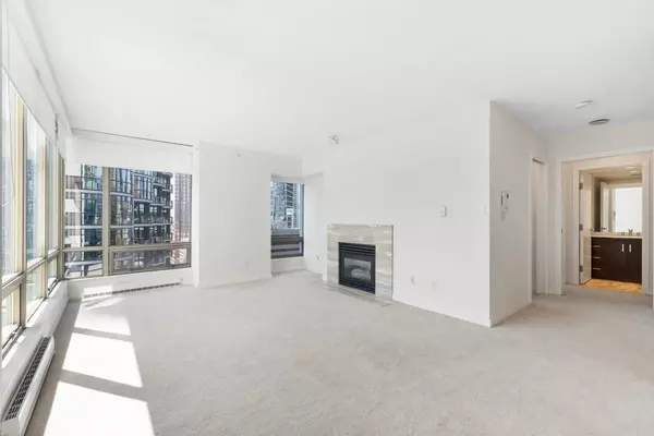 Vancouver, BC V6C 3N6,837 W Hastings ST #2004