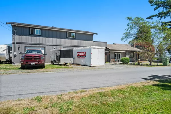 10141 Gillanders RD, Chilliwack, BC V2P 6H4