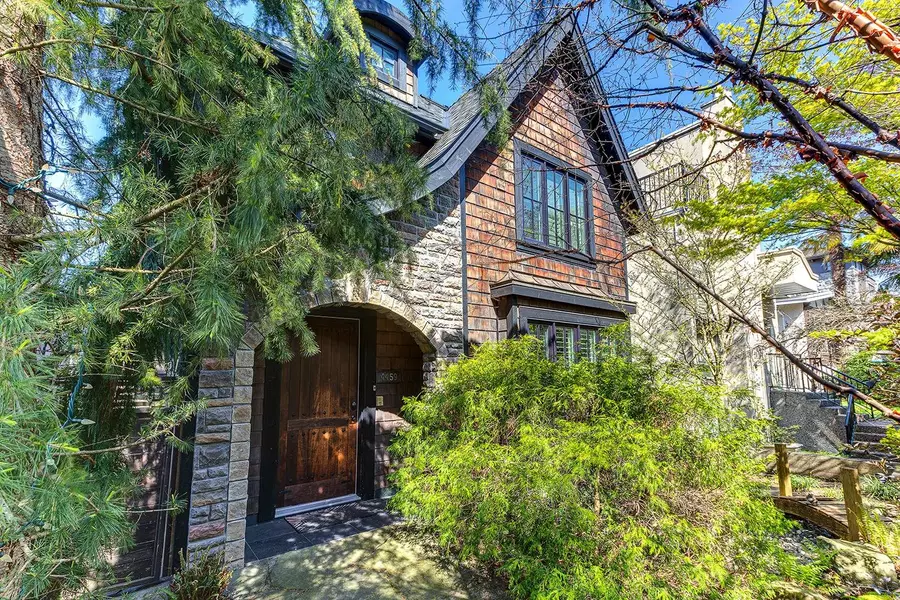 4459 W 5th AVE, Vancouver, BC V6R 1S4