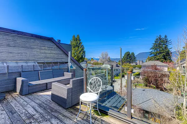 Vancouver, BC V6R 1S4,4459 W 5th AVE