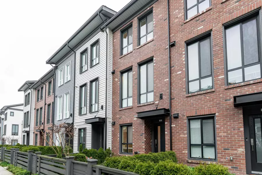 15828 27 AVE #74, Surrey, BC V3Z 0X4