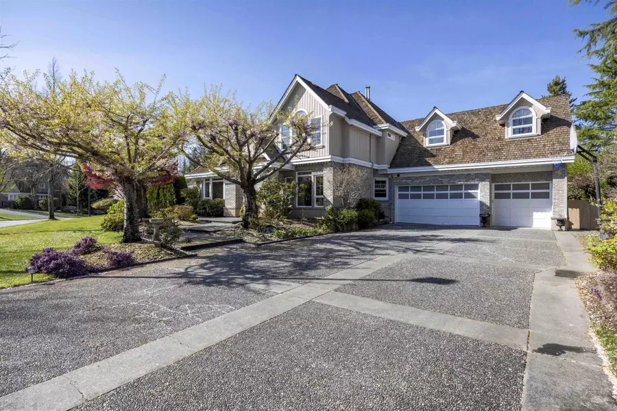 13681 21 AVE, Surrey, BC V4A 9V6