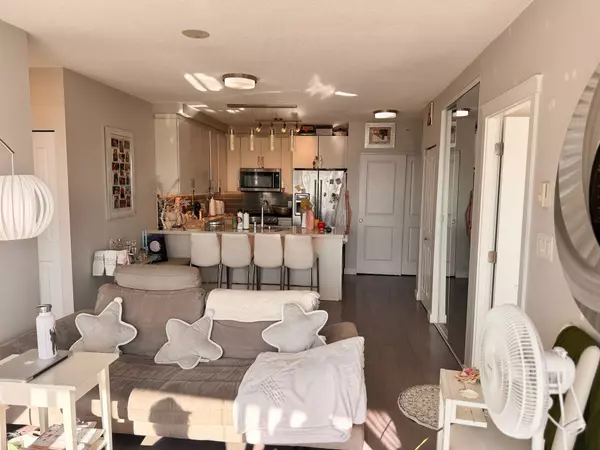 Delta, BC V4C 0E2,11967 80 AVE #3401