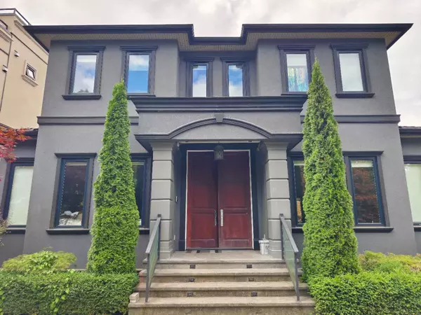 938 W 32nd AVE, Vancouver, BC V5Z 2K2