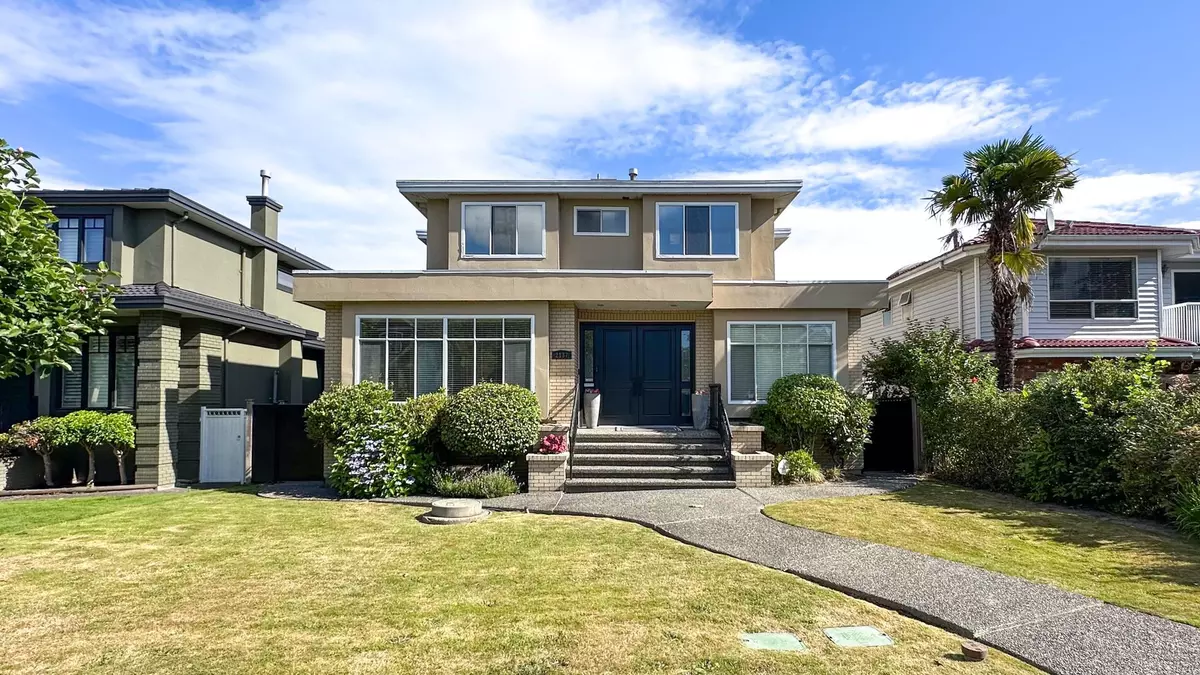 Vancouver, BC V6L 1E9,2137 W 20th AVE