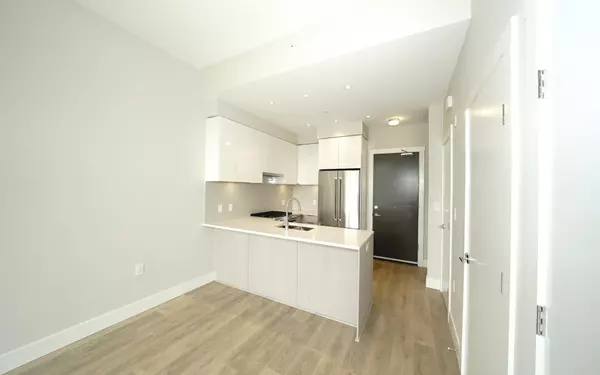 Vancouver, BC V5S 0H5,3588 Sawmill CRES #109