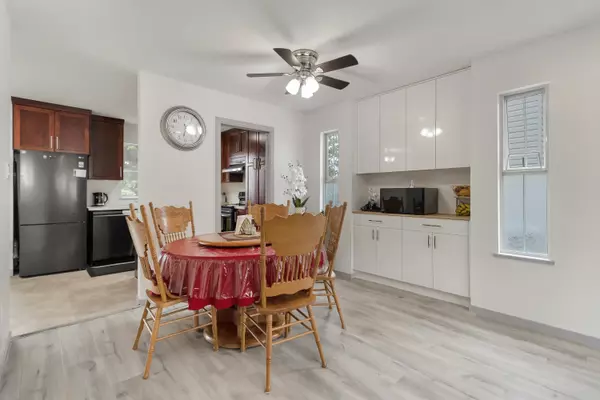 Langley, BC V1M 2K2,8716 Walnut Grove DR #32