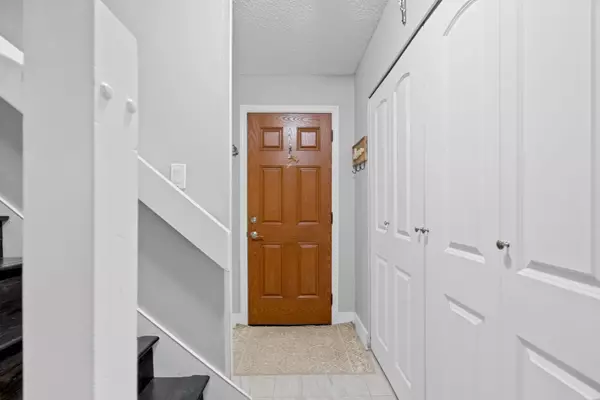 Surrey, BC V3W 5C3,8555 King George BLVD #30