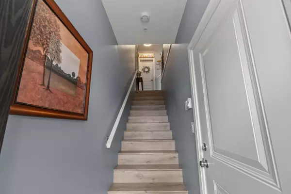 Chilliwack, BC V2R 0W1,6026 Lindeman ST #7