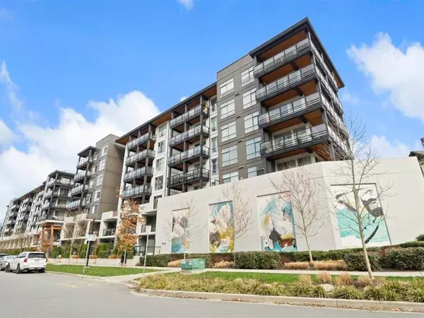 North Vancouver, BC V7L 1Y7,128 E 8th ST #202