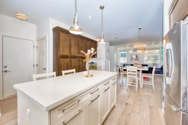 Maple Ridge, BC V4R 1N5,12161 237 ST #74