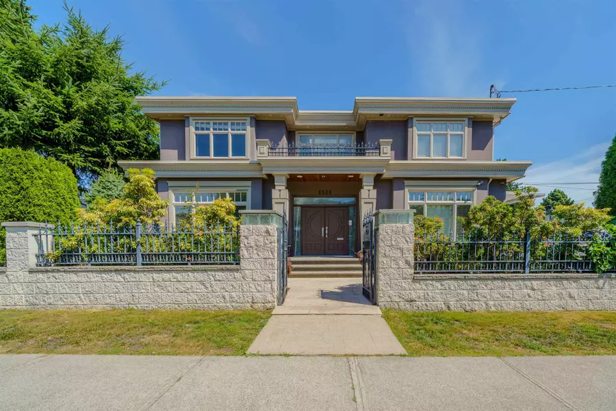 6526 Laurel ST, Vancouver, BC V6P 3T5
