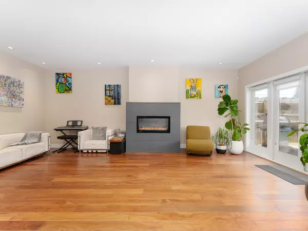 Richmond, BC V7E 2S1,3660 Georgia ST