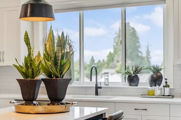 10047 Magnolia PL Rosedale, BC V0X 1X1