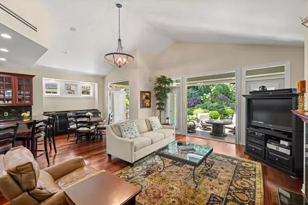 Surrey, BC V3Z 0J6,15715 34 AVE #68