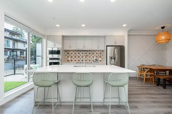 Surrey, BC V3Z 0W7,15775 Mountain View DR #43