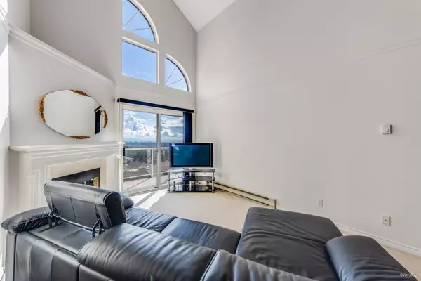 Coquitlam, BC V3K 6N7,455 Bromley ST #308