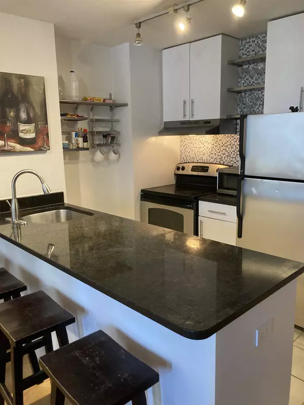 Vancouver, BC V6Z 2B8,1330 Burrard ST #411