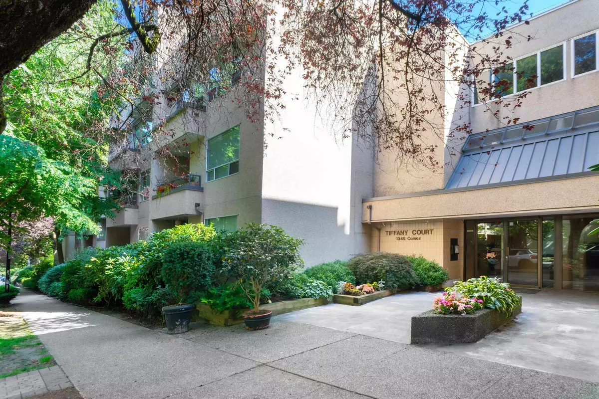 Vancouver, BC V6E 4E4,1345 Comox ST #307