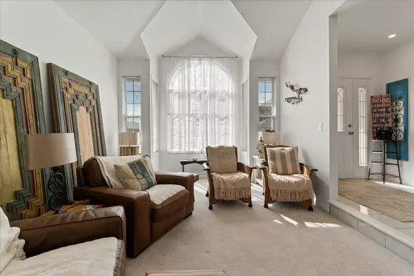 Chilliwack, BC V2R 3J1,8657 Sunburst PL