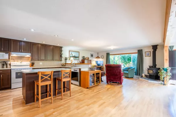 Sechelt, BC V7Z 0M1,5459 Derby RD