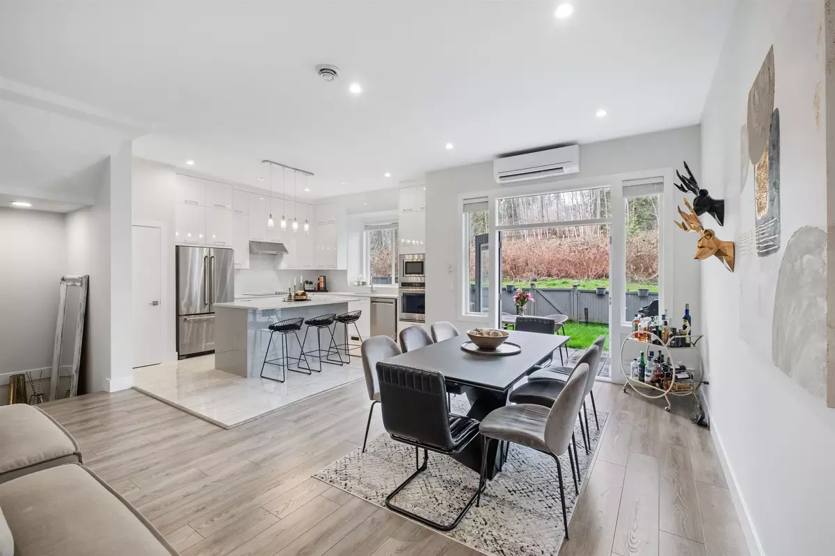 Coquitlam, BC V3B 0P8,3499 Gislason AVE #102