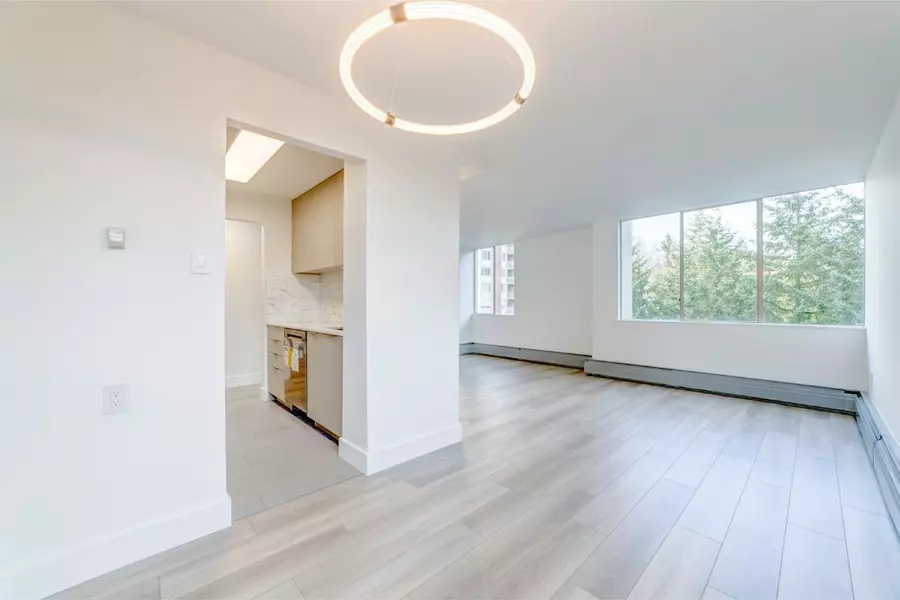 2004 Fullerton AVE #1108, North Vancouver, BC V7P 3G8