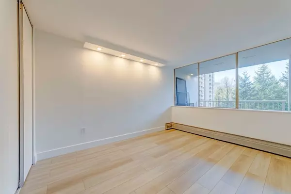 North Vancouver, BC V7P 3G8,2004 Fullerton AVE #1108