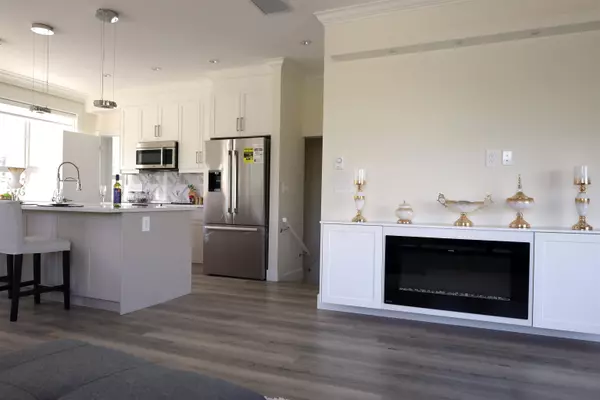 Surrey, BC V3W 3N8,8181 135a AVE #15