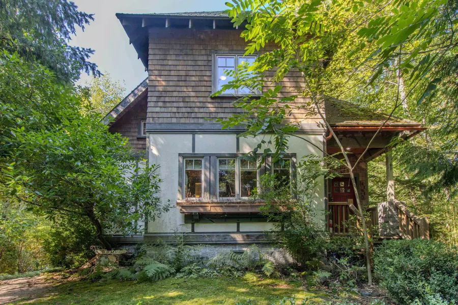 41645 Government RD, Squamish, BC V0N 1H0