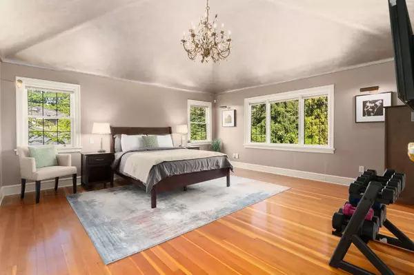 Vancouver, BC V6M 3E5,6361 Granville ST