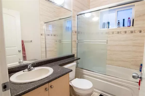 Vancouver, BC V5W 2H4,728 E 49th AVE