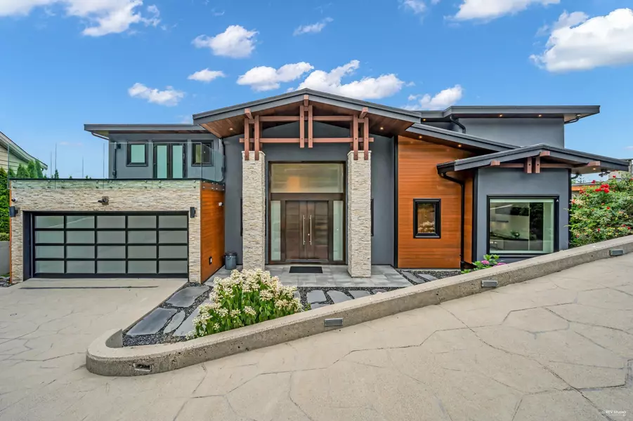 518 Ballantree PL, West Vancouver, BC V7S 1W5