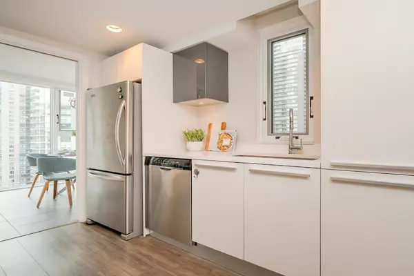 Vancouver, BC V6B 5T1,1323 Homer ST #17XX